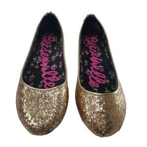 Y2K Gold Betsy Johnson studded flats sz 7